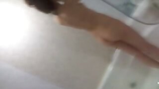 Товста дівчина українські порнофільми стрибає на члені лисого хлопця і кайфує.